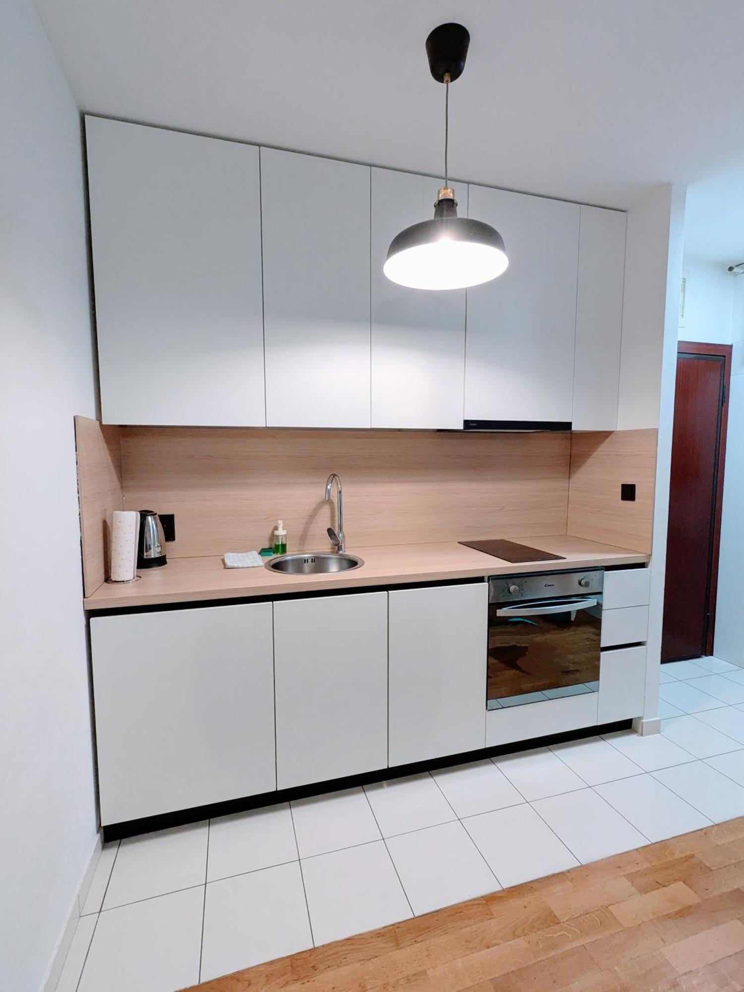 Doma-Lu Apartment-Near Airport And Highway- Free Parking Velika Mlaka المظهر الخارجي الصورة