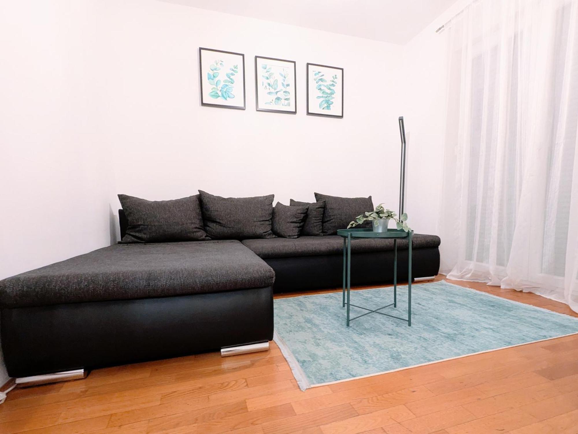 Doma-Lu Apartment-Near Airport And Highway- Free Parking Velika Mlaka المظهر الخارجي الصورة